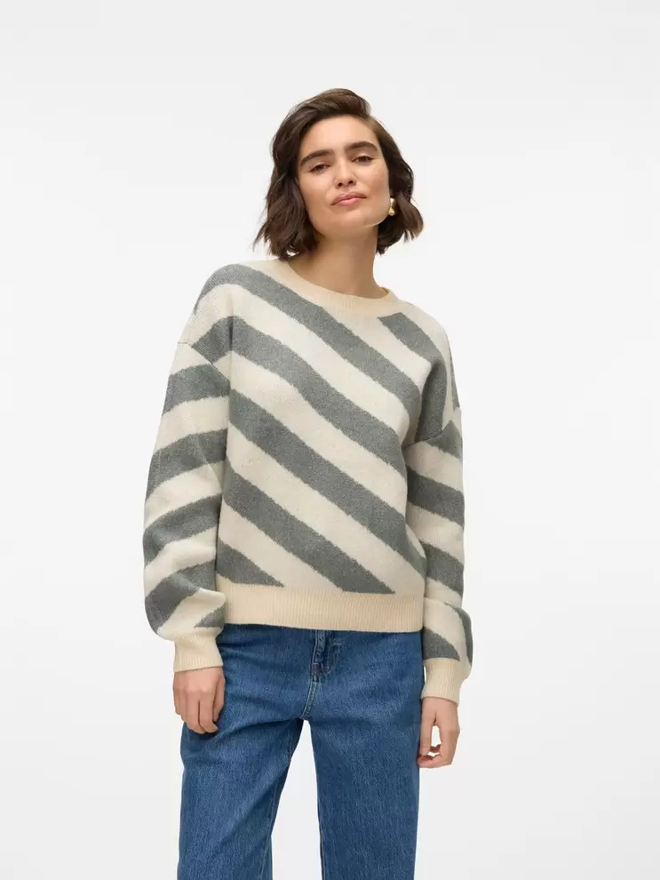 Vero Moda içinde 39,99 TL fiyatına VMLARA Pullover fırsatı