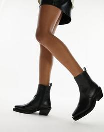  içinde 52,24 TL fiyatına Topshop Lara leather western style ankle boot in black lizard fırsatı