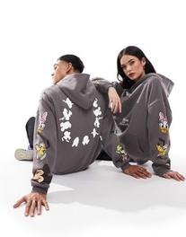  içinde 41,99 TL fiyatına ASOS DESIGN Disney unisex oversized hoodie in charcoal with multi Mickey Mouse and friends prints fırsatı