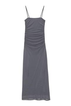 Pull & Bear içinde 1150 TL fiyatına Uzun tül elbise fırsatı