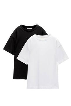 Pull & Bear içinde 720 TL fiyatına 2’li oversize kısa kollu t-shirt paketi fırsatı