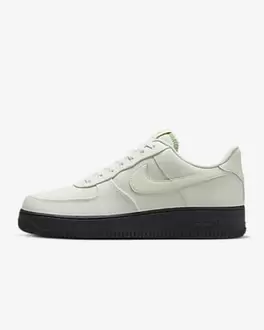 Nike içinde 3299,99 TL fiyatına Nike Air Force 1 '07 LV8 fırsatı