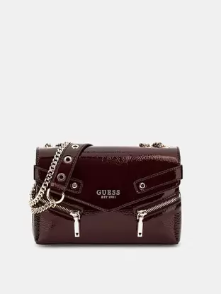 Guess içinde 6000 TL fiyatına Trissa rugan çapraz çanta fırsatı