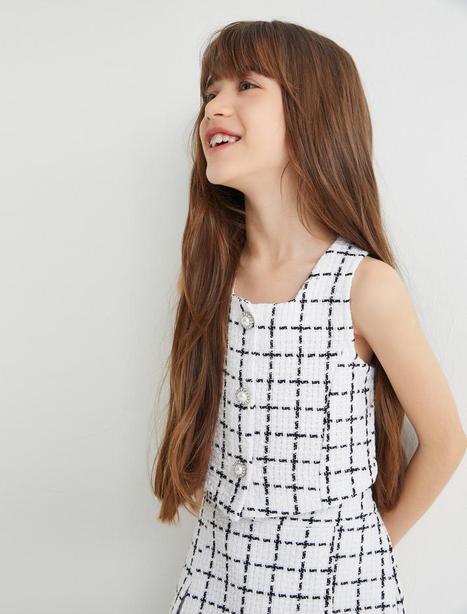 Koton içinde 499,99 TL fiyatına Kız Çocuk Crop Tüvit Bluz Kolsuz İnci Düğme Detaylı fırsatı