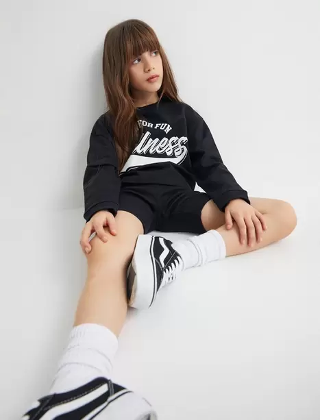 Koton içinde 499,99 TL fiyatına Kız Çocuk Sweatshirt ve Şort Seti İkili Pamuklu fırsatı